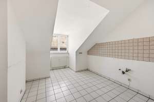 Lichtdurchflutete Dachgeschosswohnung in ruhiger Lage mit großer Fensterfront & Dachterrasse – Die vollständige Adresse der Immobilie erhältst du vom Anbieter., 81247 Obermenzing, München – Vorschaubild 6