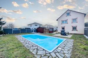 LUXUS-DOMIZIL AM MAIN 🏡 Zweifamilienhaus mit Kino, Fitnessstudio und Sauna in Kleinwallstadt! – Die vollständige Adresse der Immobilie erhältst du vom Anbieter., 63839 Kleinwallstadt – Vorschaubild 1