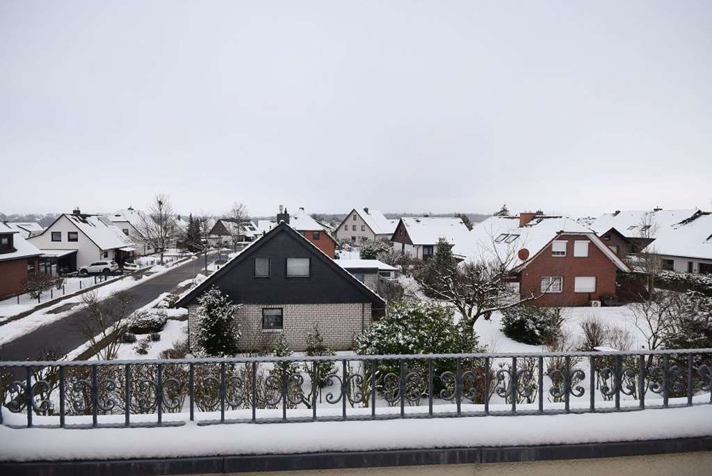 Immobilie in Goslar - Großzügige 2-Zimmer-Dachgeschosswohnung in ruhiger Lage.... - Bild 0