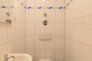 Property thumbnail 12