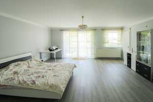 Viel Platz: Gepflegte Doppelhaushälfte mit Garten, Freistellplatz und einer Garage in Innenstadtlage – Deggendorf (Kreis) – Vorschaubild 18