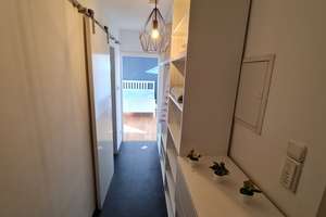 Vollmoblierte Geschmackvolle Wohnung mit einem Zimmer sowie Balkon und EBK in München. – Die vollständige Adresse der Immobilie erhältst du vom Anbieter., 80807 Milbertshofen, München – Vorschaubild 2