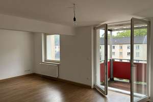 Gemütliche 2-Zimmer-Wohnung mit Balkon in Gelsenkirchen-Feldmark – Küppersbuschstraße 62, 45883 Feldmark, Gelsenkirchen – Vorschaubild 2
