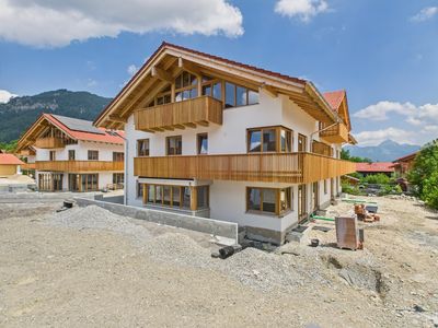 Exklusive Landhaus-Gartenwohnung mit Hobbyraum in Schliersee-Neuhaus mit Bergpanoramablick