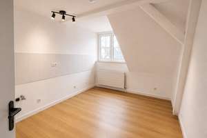ERSTBEZUG NACH RENOVIERUNG - 4-Zimmer Wohnung im Stadtzentrum – Rudolf-Breitscheid-Str. 1, 90762 Altstadt, Innenstadt, Fürth – Vorschaubild 4