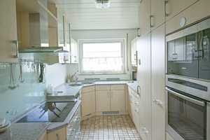 Bungalow mit 5,5 Zimmer / 160m² WFL /  großer Garten, 2 Garagen uvm. – Esslingen (Kreis) – Vorschaubild 5