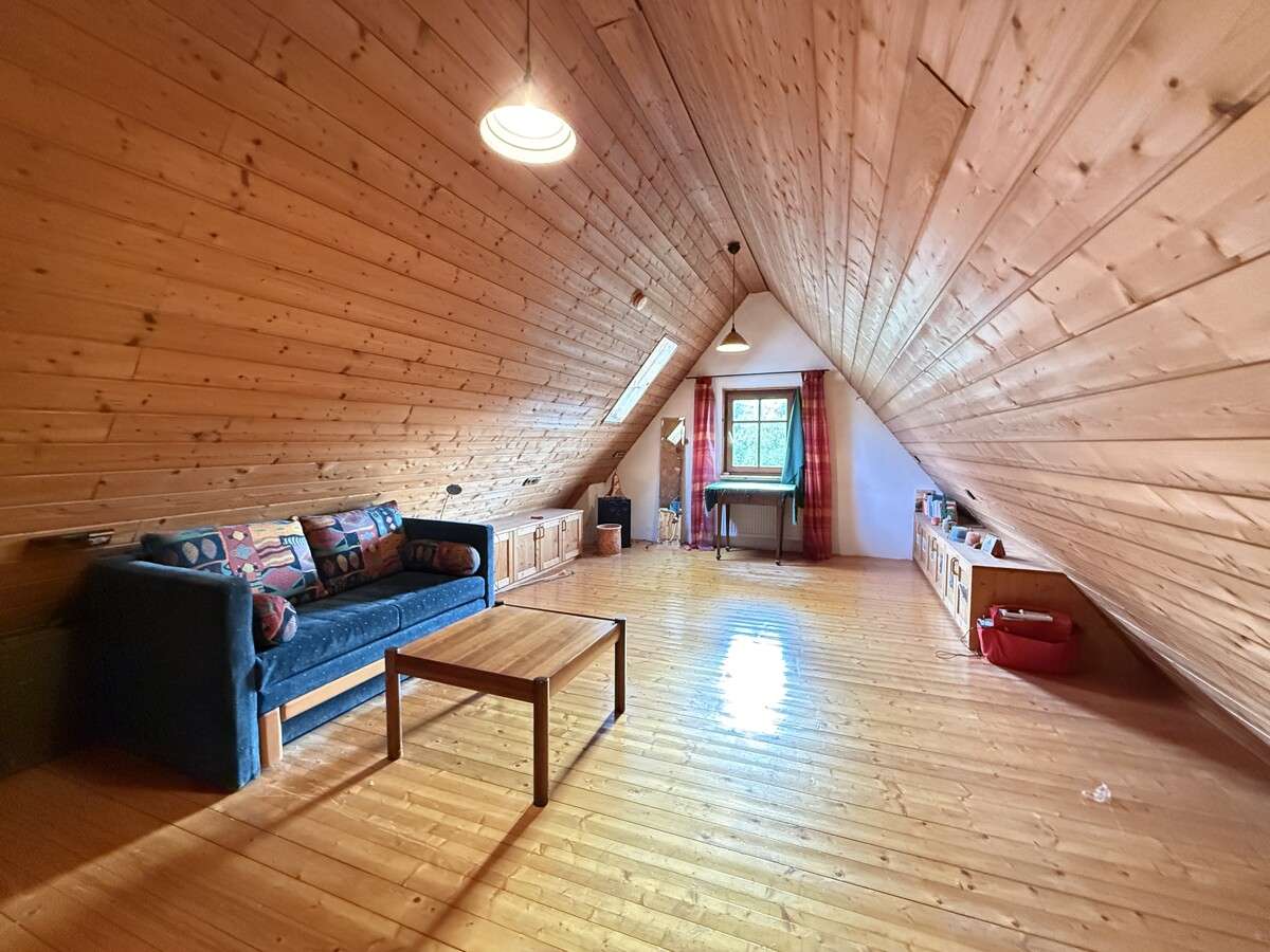 Immobilie in Wolpertshausen - DENKMALGESCHÜTZTES
ZWEIFAMILIENWOHNHAUS 
IN UNTERSCHEFFACH - Bild 4