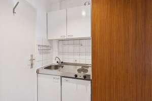 Ruhiges 1-Zimmer-Apartment mit Südterrasse und Duplex-Stellplatz in der Maxvorstadt – Die vollständige Adresse der Immobilie erhältst du vom Anbieter., 80799 Universität, München – Vorschaubild 6