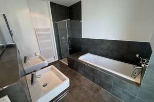 Exklusives Penthouse im Rosenpark * 2 TG Stellplätze * 2 Dachterrassen * Kamin – Robert-Koch-Str. 24, 70563 Vaihingen-Mitte, Stuttgart – Vorschaubild 11