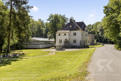 Ein Anwesen mit Geschichte und Zukunft - Stilvolle Villa für außergewöhnliches Wohnen bei Floß