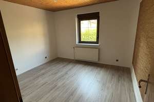 Gepflegte Doppelhaushälfte mit Garten, Garage, Terrasse und großzügiger Galerie – Chausseestraße 59a, 16259 Bad Freienwalde (Oder) – Vorschaubild 17