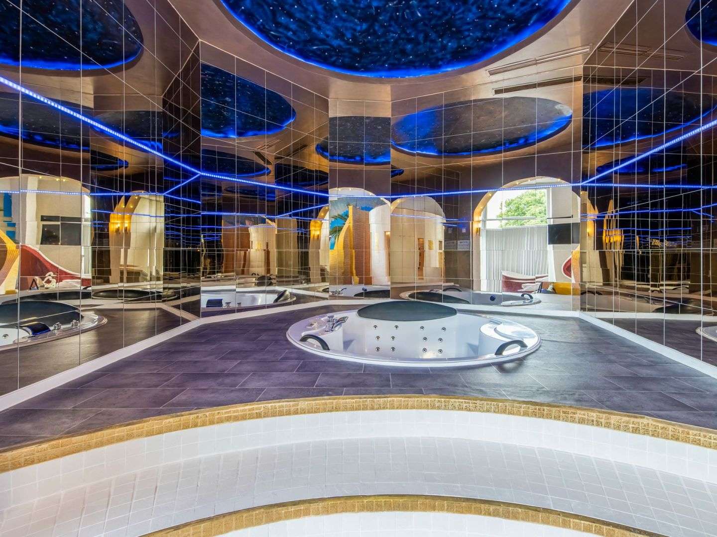 Immobilie in Heidenrod - Eine besondere Immobilie der Extraklasse als Gewerbe oder Eigenheim in Heidenrod - Bild 1