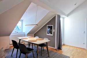 Traumhafte Dachgeschosswohnung mit Dachterrasse und EBK in Milbertshofen – Piccoloministr. 2, 80807 Milbertshofen, München – Vorschaubild 2