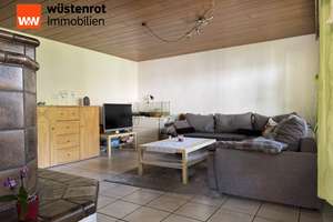 MEHRGENERATIONENHAUS MIT ZWEI WOHNUNGEN UND DOPPELGARAGE – Die vollständige Adresse der Immobilie erhältst du vom Anbieter., 72829 Engstingen – Vorschaubild 2