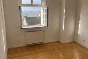 Helle 2-Zimmer-Altbauwohnung mit Loggia, Dielenboden & großer Wohnküche – Hindenburgstraße 53, 42117 Elberfeld West, Wuppertal – Vorschaubild 2