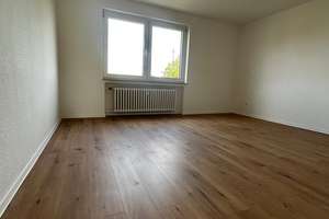 Zentral wohnen in Essen Frintrop: schöne 3-Zimmer-Wohnung – Frintroper Straße 444, 45359 Frintrop, Essen – Vorschaubild 2