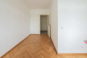 Singlewohnung in zentraler Lage, mit Terrasse, Parkett, Fußbodenheizung und Dusche. – Freiberger Straße 61, 1159 Wilsdruffer Vorstadt/Seevorstadt-West, Dresden – Vorschaubild 9