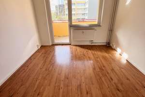 ***NUR FÜR SENIOREN*** Einbauküche, Duschbad, Balkon und Fahrstuhl...!!! – Erich-Schlesinger-Str. 0, 18055 Südstadt, Rostock – Vorschaubild 2