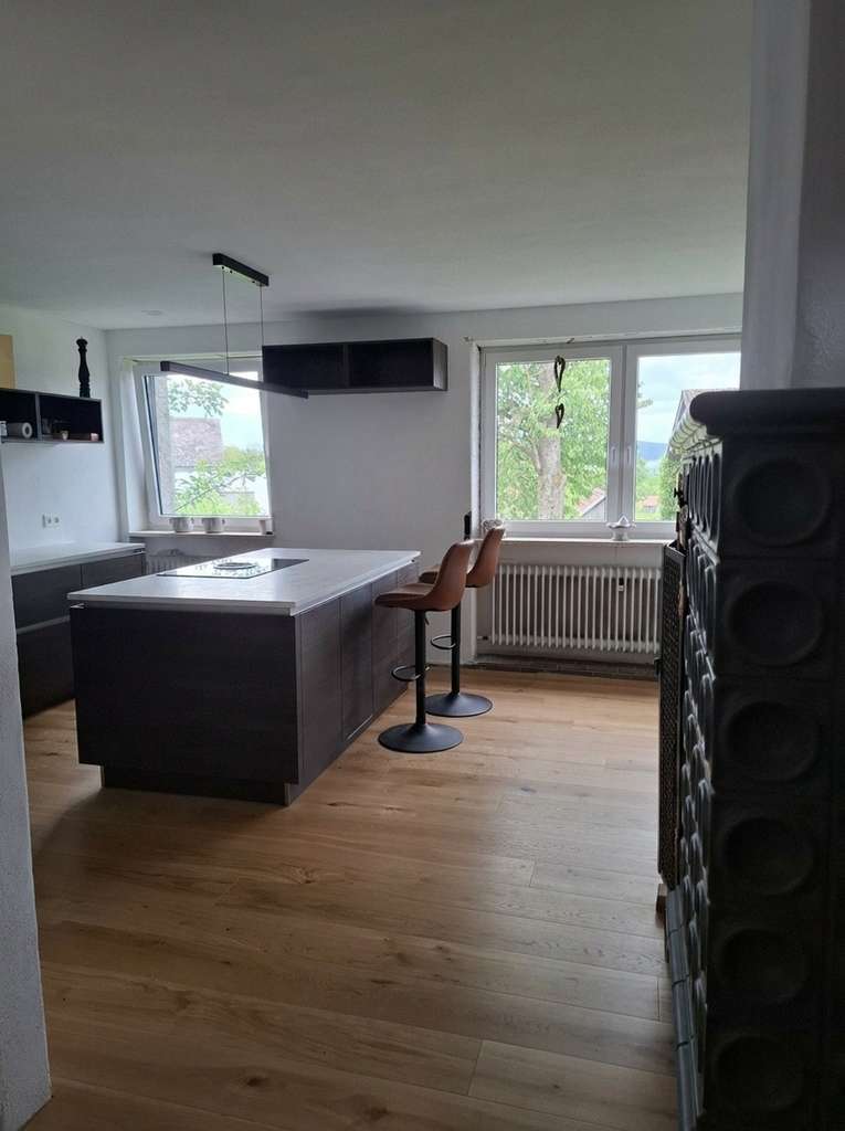 Immobilie in Tirschenreuth - Großzügiges Einfamilienhaus mit 8 Zimmern und großem Grundstück in Tirschenreuth - Bild 4