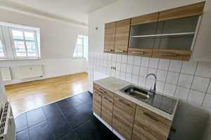 MEGA -》ALTENDORFERSTR. 12 / KÜCHWALD / OASE IM DACHGESCHOSS, EINBAUKÜCHE, WANNE !! – Altendorferstr. 12, 9113 Chemnitz – Vorschaubild 1