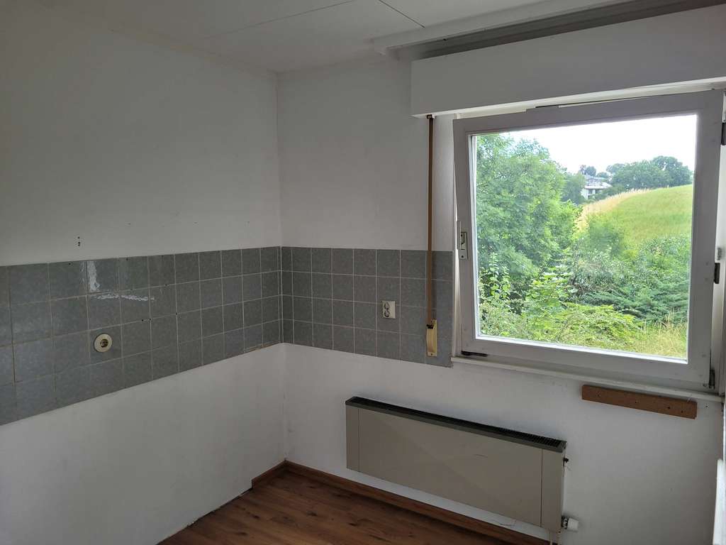 Immobilie in Kranzberg - Bezugsfrei! Familienhaus mit 2 Wohneinheiten + großes, idyll. Grundstück – ruhige Lage nahe München - Bild 3