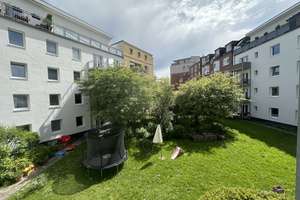 Ottensen! 3 Zi Altbauperle mit Balkon, neu saniert, Energiewert B, Einbküche, Provisionsfrei !