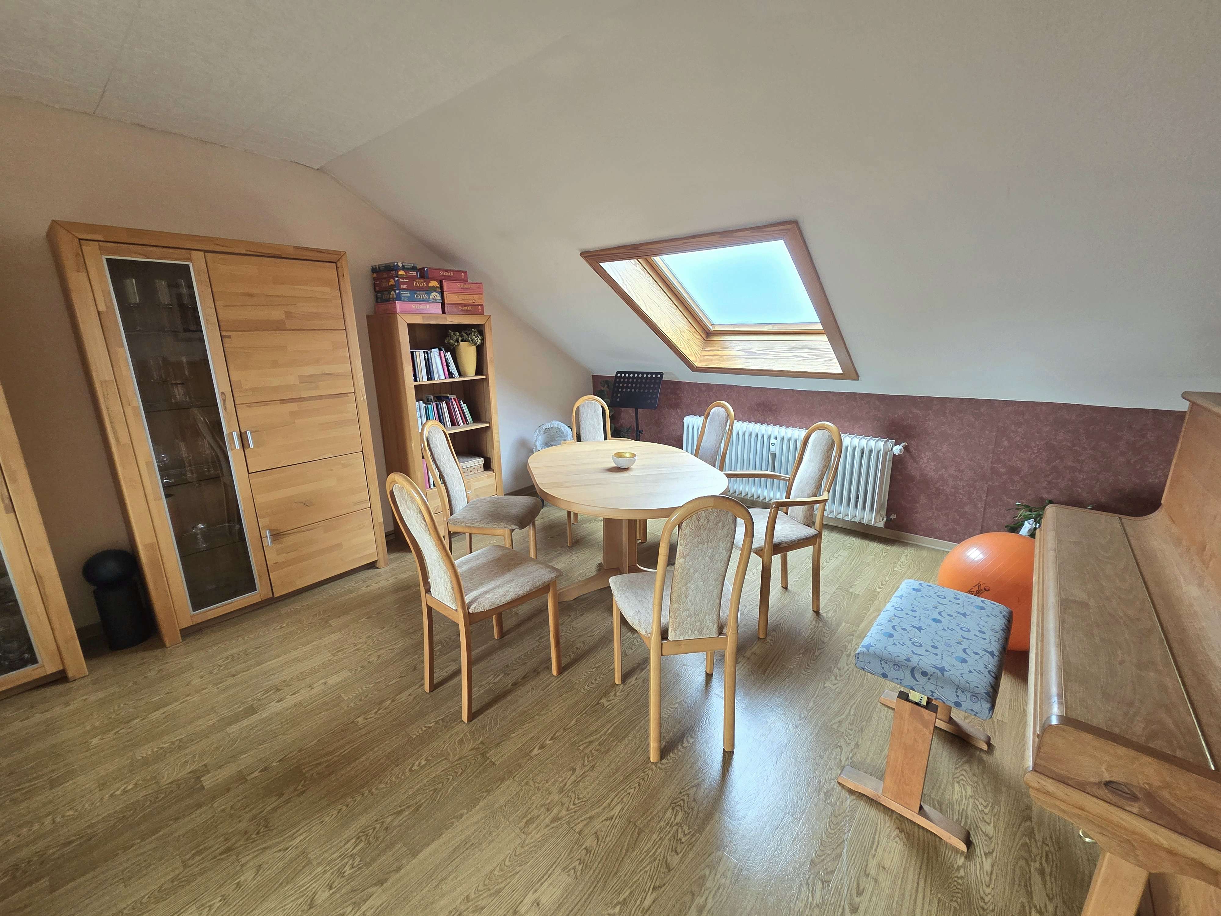 Immobilie in Dieburg - Schöne 3-Zi.-ETW mit Dachterrasse und Carport in Dieburg zu verkaufen - Bild 4