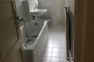 2-Zimmer-Wohnung - Ideal für 1 Person  mit WBS 160, 180 oder 220 oder Einkommensprüfung größer140-22 – Am Faulen See 11, 13053 Alt-Hohenschönhausen, Berlin – Vorschaubild 3