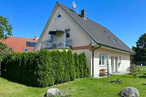 Großzügiges Wohnhaus direkt an der Ostsee – ideal für Familien, Mehrgenerationen und Kapitalanleger