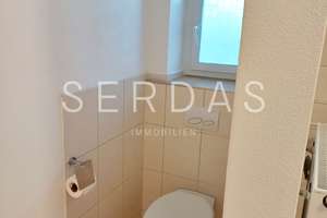 Gepflegtes Zweifamilienhaus mit weitläufigem Grundstück in begehrter Wohnlage – Die vollständige Adresse der Immobilie erhältst du vom Anbieter., 85053 Südost, Ingolstadt – Vorschaubild 11