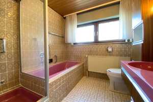Helles Reiheneckhaus mit viel Platzangebot, Garten und Garage in gewachsenem Wohngebiet von Freiberg – Ludwigsburg (Kreis) – Vorschaubild 12