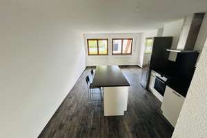 Schöne, sonnige Maisonettewohnung im Mehrfamilienhaus mit Erzgebirgsblick in Hohenstein-Ernstthal – Ottostraße 16, 9337 Hohenstein-Ernstthal – Vorschaubild 5