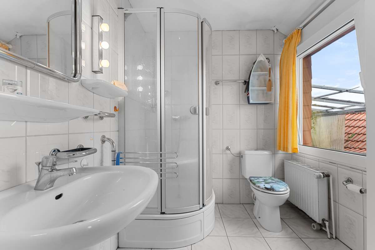 Immobilie in Ihlow - Ihlowerfehn: Wohn- und Geschäftshaus mit Entwicklungspotenzial! - Bild 1