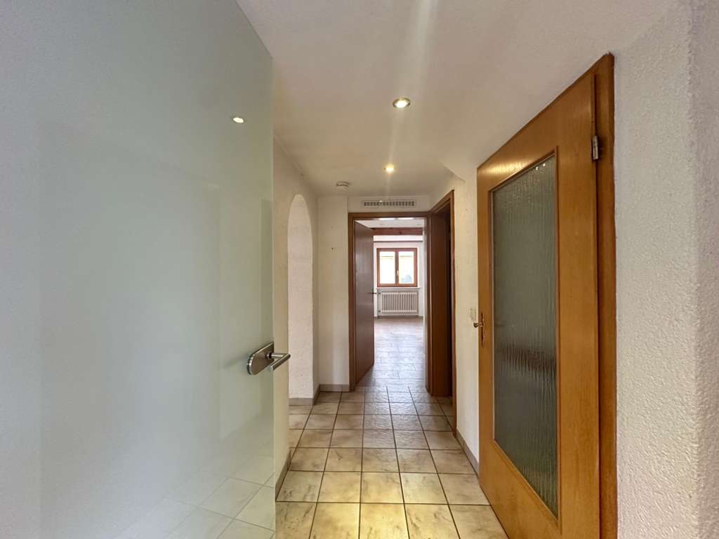 Immobilie in Weißensberg - ***Großes Grundstück, idyllische Lage***: 
Doppelhaushälfte mit Potenzial! - Bild 3