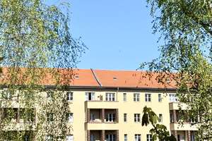 Wohnen über den Dächern von Berlin – Weitblick, Licht und ganz viel Potenzial I SOFORT BEZUGSFREI – Die vollständige Adresse der Immobilie erhältst du vom Anbieter., 14169 Zehlendorf, Berlin – Vorschaubild 2