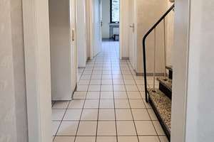 Reihenmittelhaus mit Garten und Garage in Köln-Höhenhaus – viel Potenzial für Ihre Wohnideen. – Birkenweg 23, 51061 Höhenhaus, Köln – Vorschaubild 10