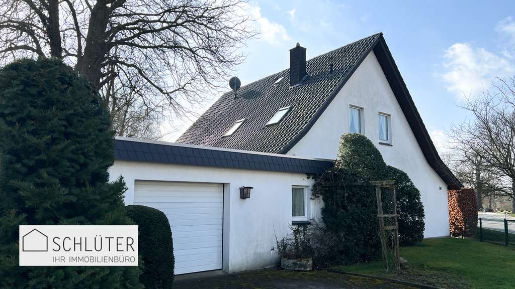 Immobilie in Bünde - Charmantes Einfamilienhaus mit großem Garten - Bild 1