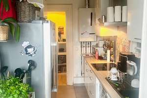 *Helle 4 Zi-DG- Altbauwohnung mit kl. Balkon, Zentrale Lage* – Schwalbacherstr. 57, 65187 Mitte, Wiesbaden – Vorschaubild 5