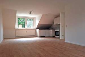 * Solide Kapitalanlage * 1,5-Zimmer-Dachgeschosswohnung Nähe Berliner Tor