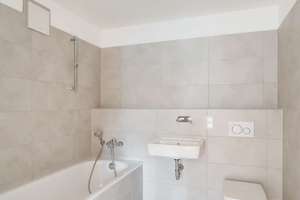 Lichtdurchflutete Maisonette-Wohnung mit 2 Sonnenterrassen im Viktoria Quartier – Methfesselstraße 38A, 10965 Kreuzberg, Berlin – Vorschaubild 10