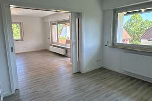 Ankommen und wohlfühlen – frisch renovierte 4-Zimmer-Wohnung mit zwei Balkonen – In den Weinbergen 12, 70439 Stammheim-Süd, Stuttgart – Vorschaubild 9