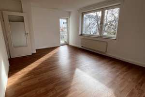 Neuwertige Wohnung mit drei Zimmern sowie Balkon und EBK in Bonn – Monschauer Straße 18, 53121 Endenich, Bonn – Vorschaubild 9