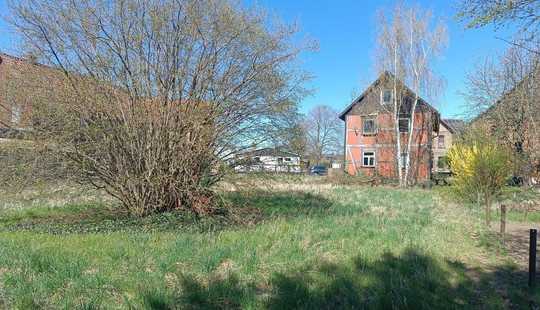 Bild von **2.536 m2 Land** Braunschweig direkt nebenan -