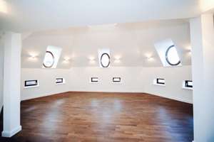 4,5 Zimmer auf 173 m² in Citylage + DG mit Lift + Parkett + Fußbodenheizung + Loggia + 2 Bäder – Rosa-Luxemburg-Straße 36, 4315 Neustadt-Neuschönefeld, Leipzig – Vorschaubild 1