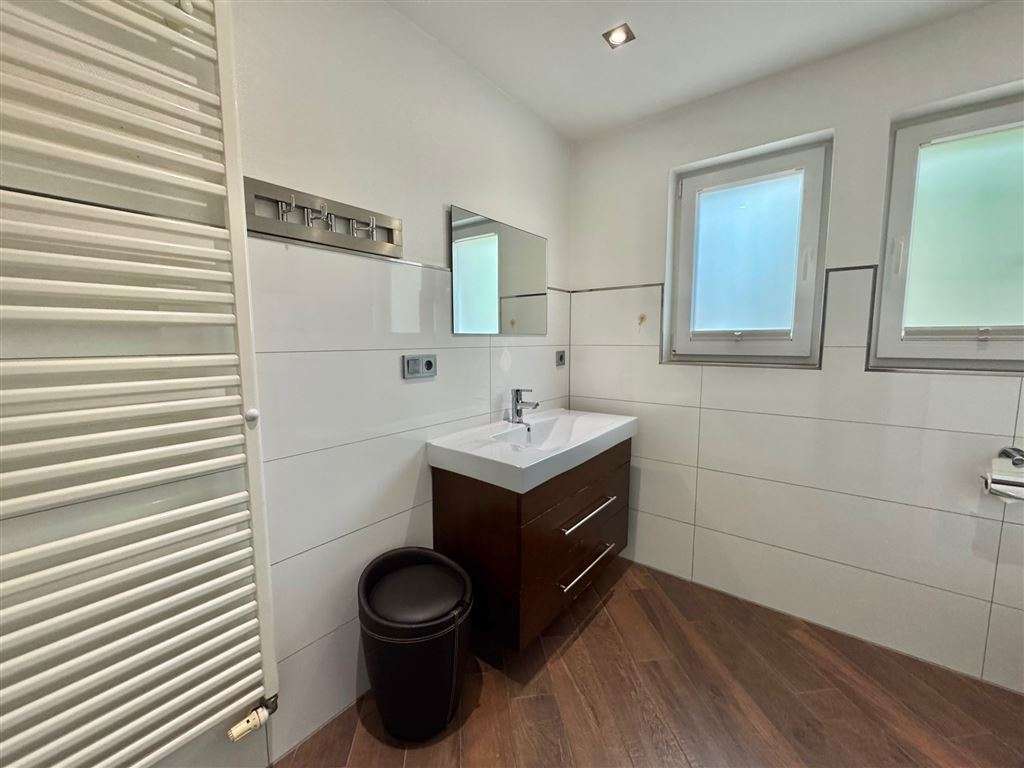 Immobilie in Norderney - Reihenhaus mit 3 sep. Wohneinheiten/ Süd-Terrassen -Süd-Garten  - Bild 2