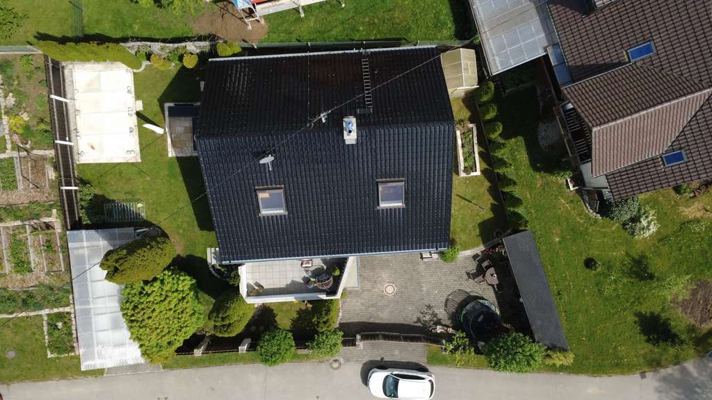 Immobilie in Biberbach - Attraktives Einfamilienhaus mit Pool in naturnaher Lage! - Bild 1