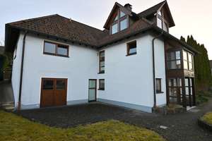 Elegantes baubiologisch erstelltes Haus mit ELW  (56,6 m²) in Bad Hersfeld (Kernstadt) – Die vollständige Adresse der Immobilie erhältst du vom Anbieter., 36251 Bad Hersfeld – Vorschaubild 3
