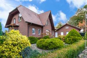 Gepflegtes Einfamilienhaus mit großem Garten und Garage in Essen (Oldenburg) – Cloppenburg (Kreis) – Vorschaubild 2