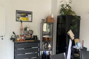 Schöne 2-Zimmer Wohnung - sehr zentrale Lage mit Balkon – Am Wehrhahn 19, 40211 Düsseldorf – Vorschaubild 2