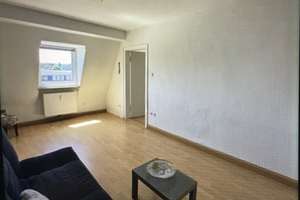 Kleine DG Wohnung (3.OG) in Essen Rüttenscheid teilmöbliert mit kleiner Single Küche. – Eleonorastraße 27, 45136 Rüttenscheid, Essen – Vorschaubild 11